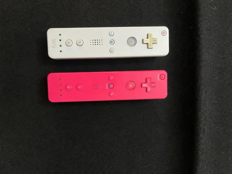 🎮 Pack Controles Wii – 1 Original + 1 Genérico - 1
