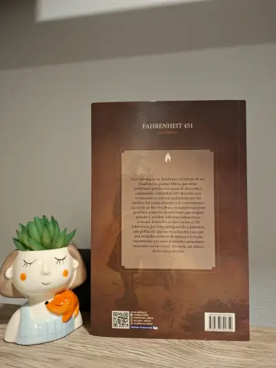 Libro 'Fahrenheit 451' Ray Bradbury - miniatura 2