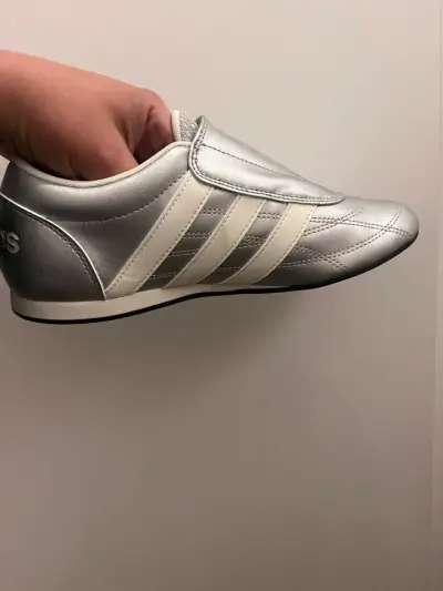 Zapatillas deportivas Adidas plateadas - miniatura 3