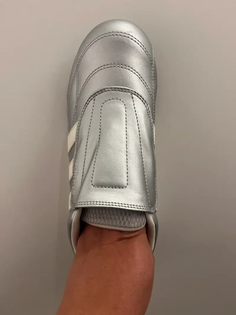 Zapatillas deportivas Adidas plateadas - 4