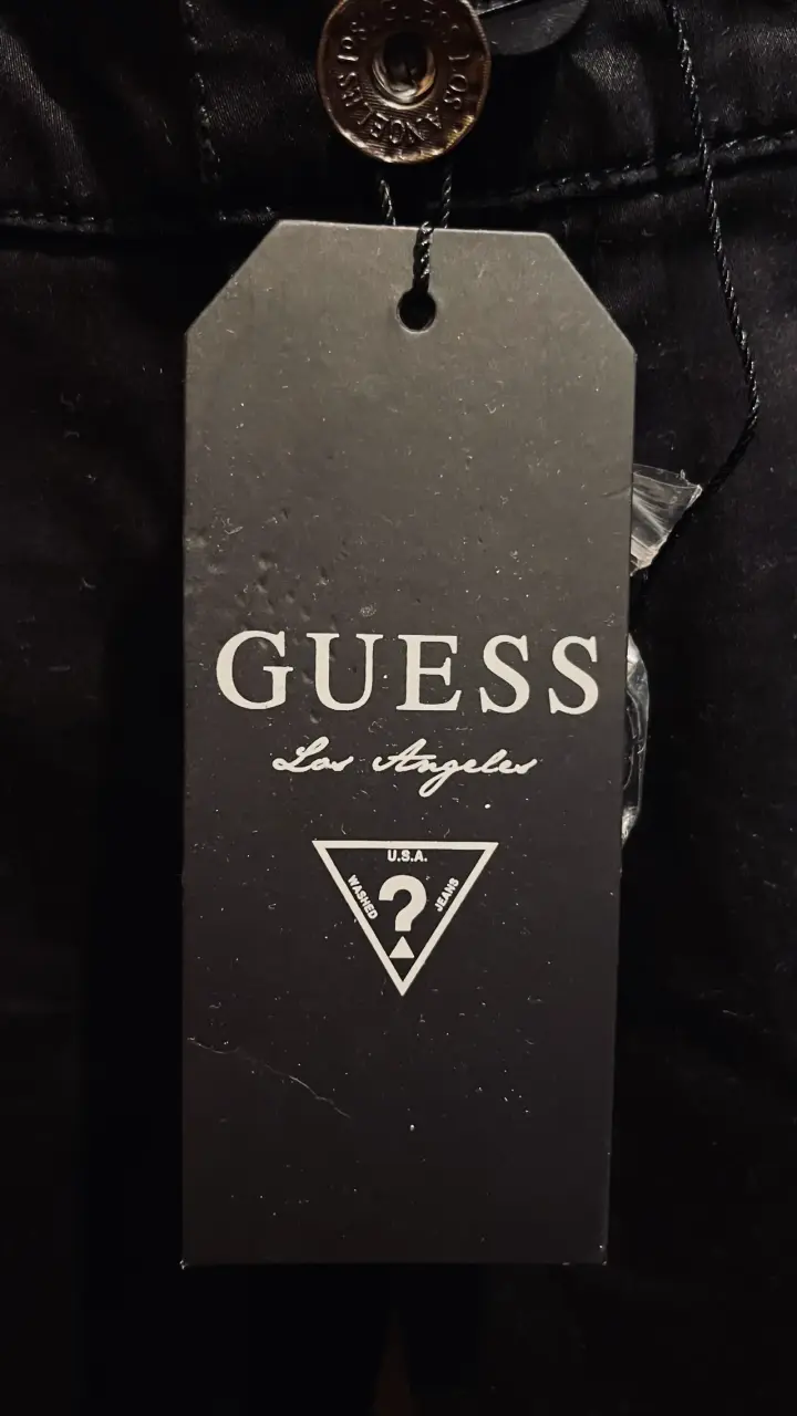 Enterito negro Guess nuevo - 5