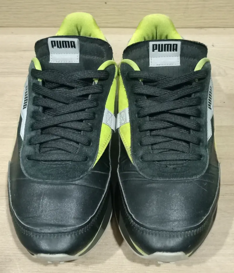Zapatillas deportivas Puma negras y amarillas - 6