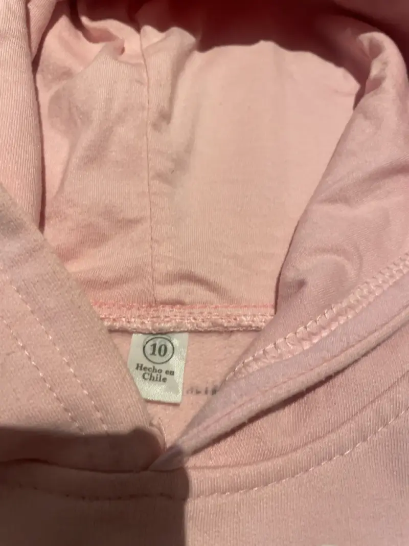 Polerón rosado con capucha Kuromi - 2