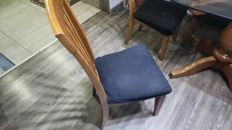 Hermoso comedor de vidrio, más seis sillas - 2