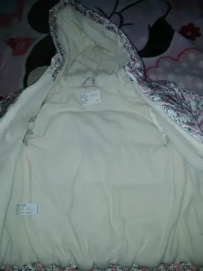 Chaqueta infantil floral con capucha talla 10 - miniatura 4