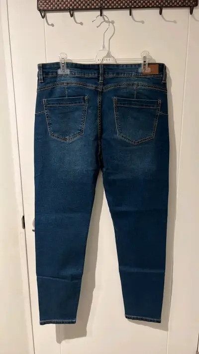 Jeans azules desgastados mujer - miniatura 2