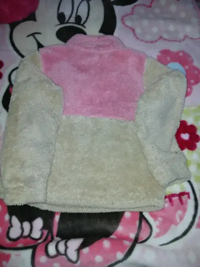 Polerón de lana beige y rosado talla 8 - miniatura 4