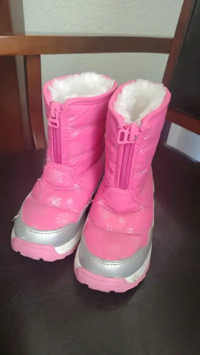 Botas de nieve rosadas para niña - miniatura 1