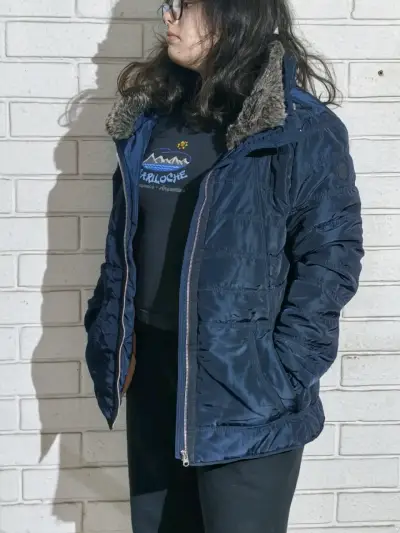 Chaqueta azul con forro de piel - miniatura 1