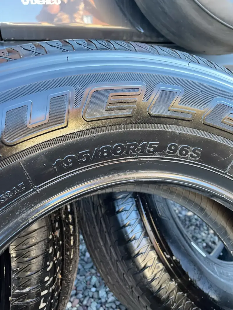 Neumaticos ducler H/L 195/80 R15 - 4