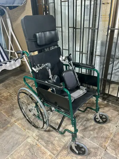 Silla de ruedas neurológica premium Glomed - miniatura 1
