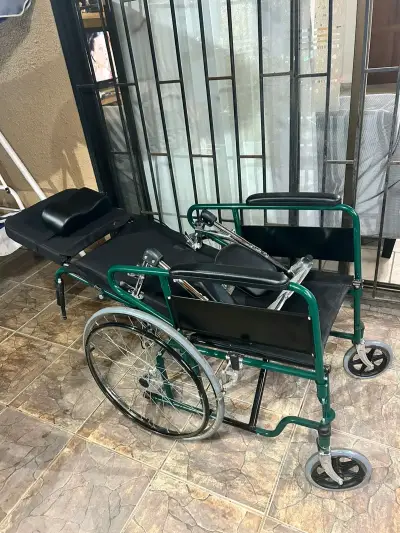 Silla de ruedas neurológica premium Glomed - miniatura 2