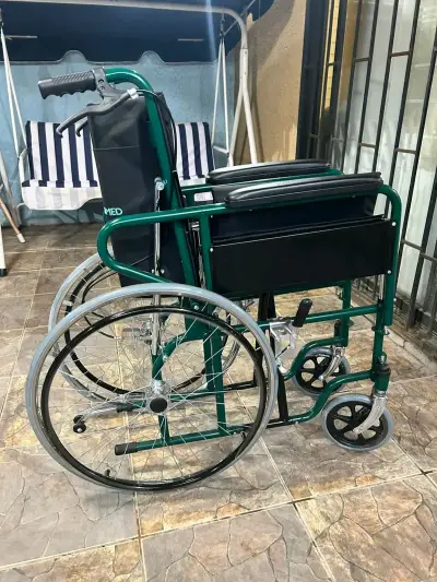 Silla de ruedas neurológica premium Glomed - miniatura 3