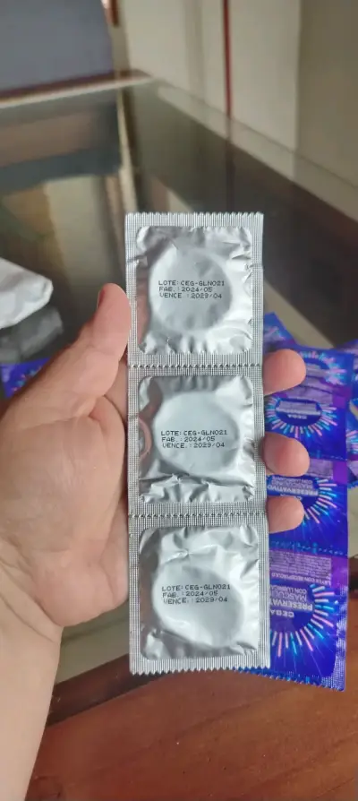 Condones masculinos nuevos - miniatura 1