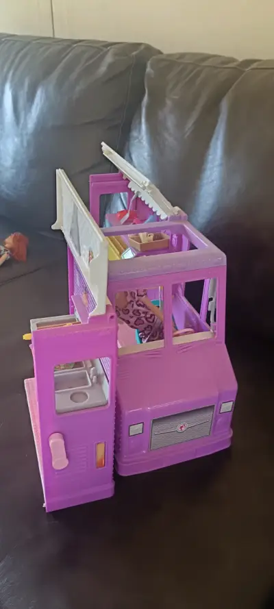 Juguetes, casa rodante, castillo Rapunzel - miniatura 1
