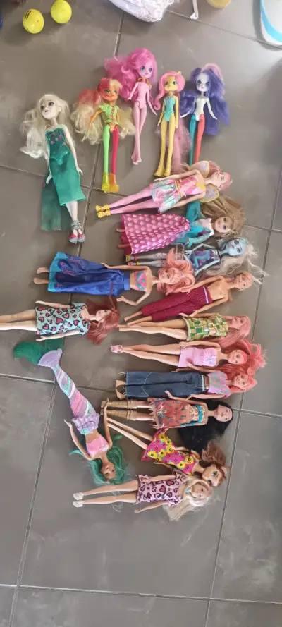 Juguetes, casa rodante, castillo Rapunzel - miniatura 5