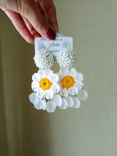 Aros tejidos flores blancas - miniatura 1