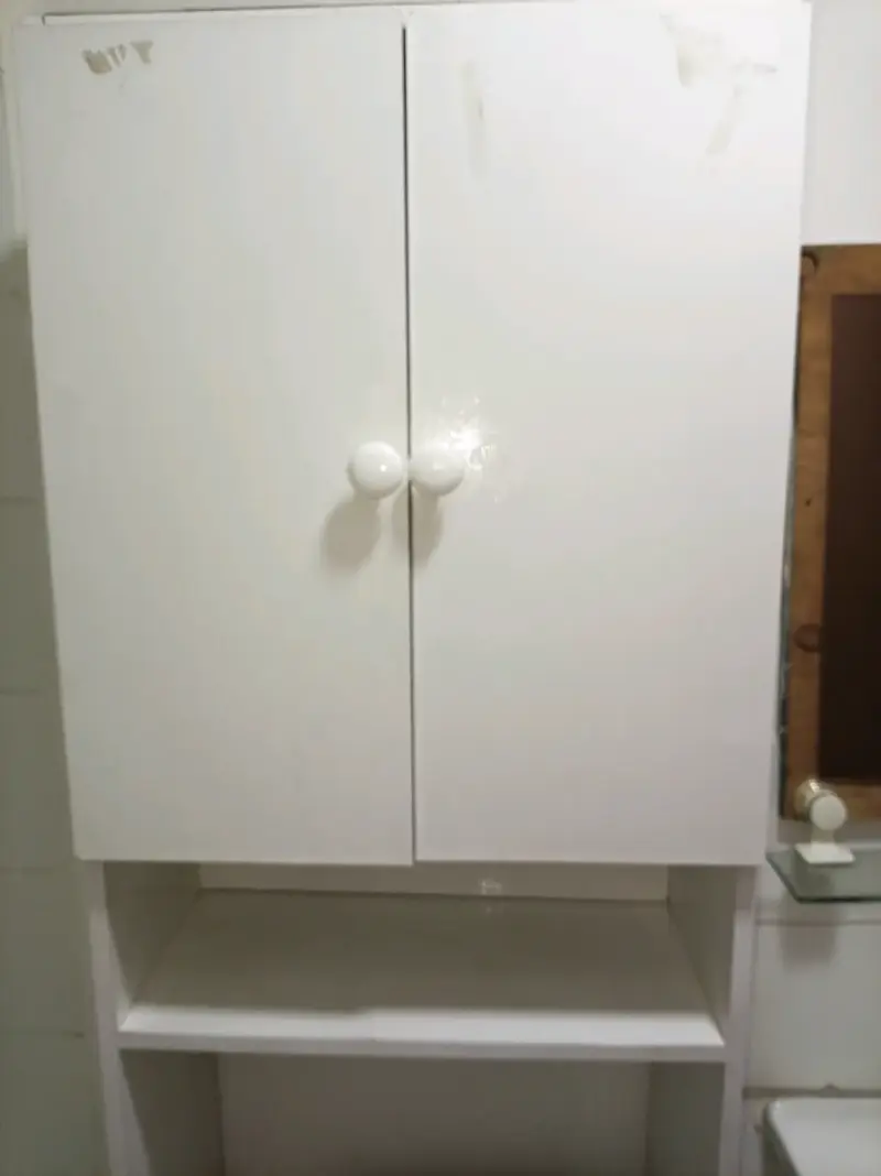 Armario blanco de pared - 2