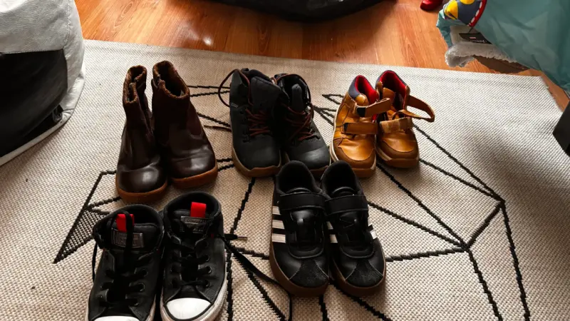 Zapatillas y botines de niño - 3