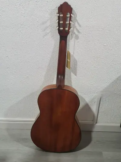 Guitarra acústica clásica color natural - miniatura 5