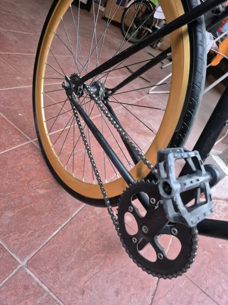 Bicicleta P3CYCLES fixie negra y amarilla - 3