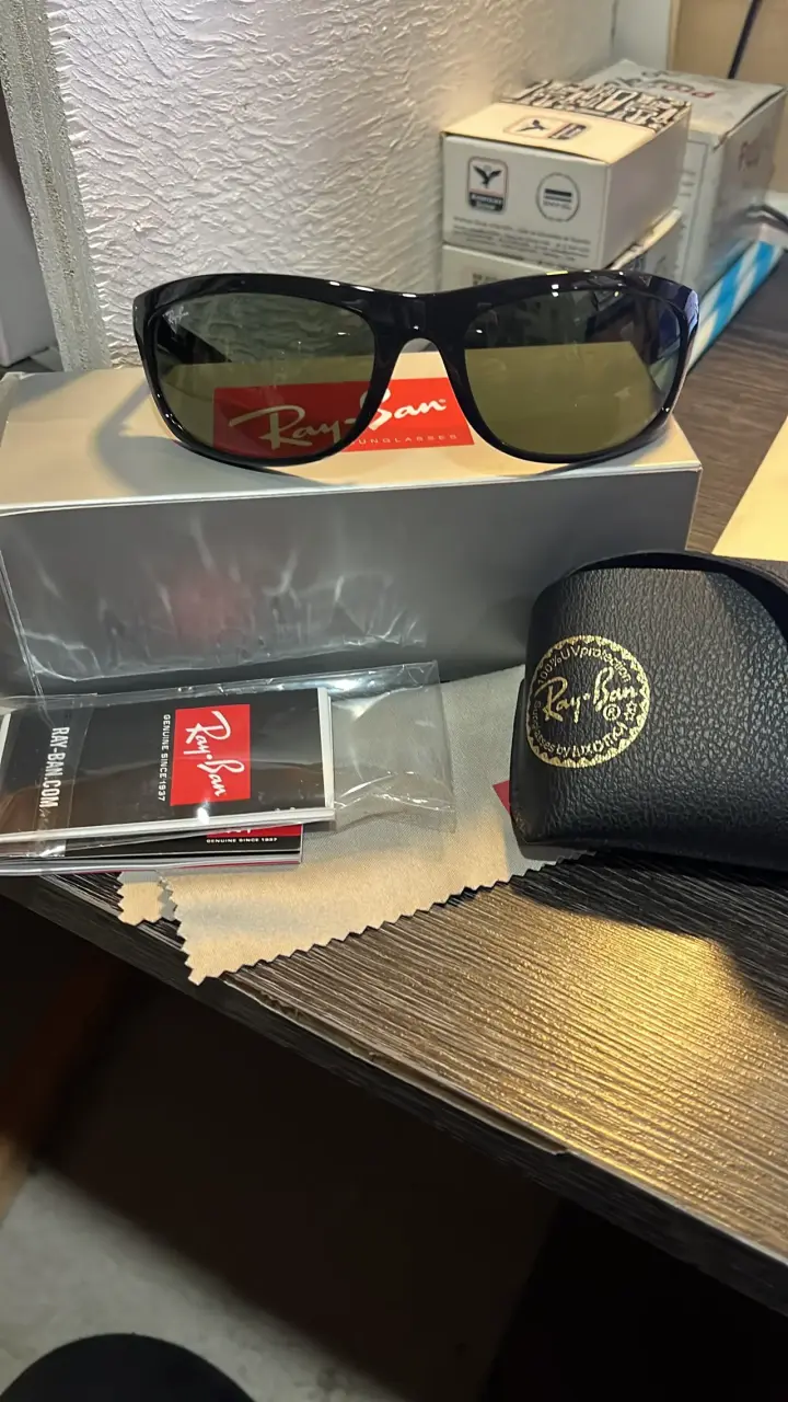 Gafas de sol Ray-Ban negras modelo Balorama - 2