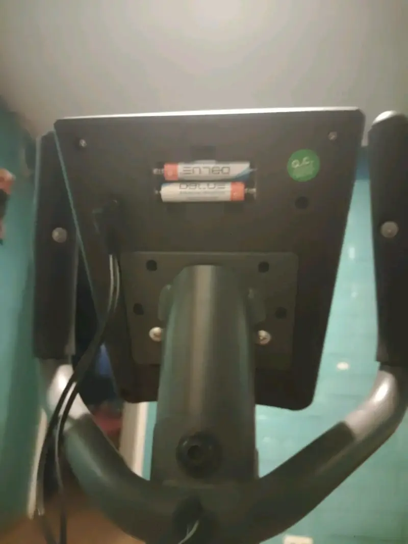 Máquina elíptica Magnaship KD310 - 2