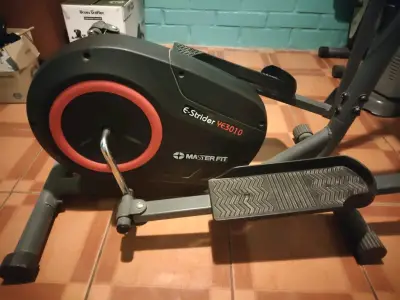 Máquina elíptica Magnaship KD310 - miniatura 6