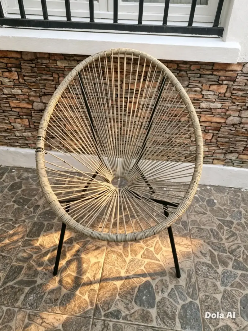 Silla de mimbre para terraza