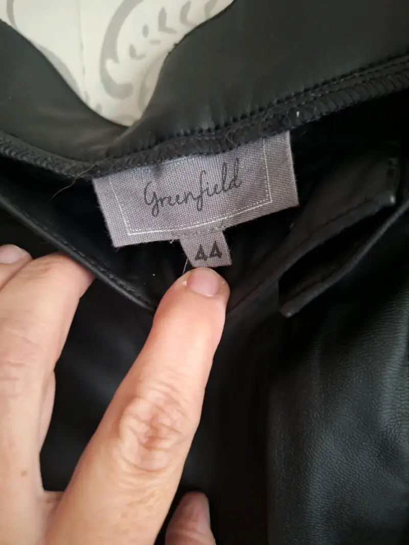Pantalones de cuero sintético negros - 2