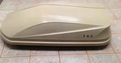 Baúl portaequipaje beige - miniatura 1