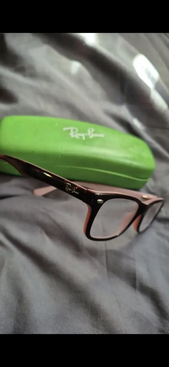 Lentes Ray-Ban niña con estuche verde - 3