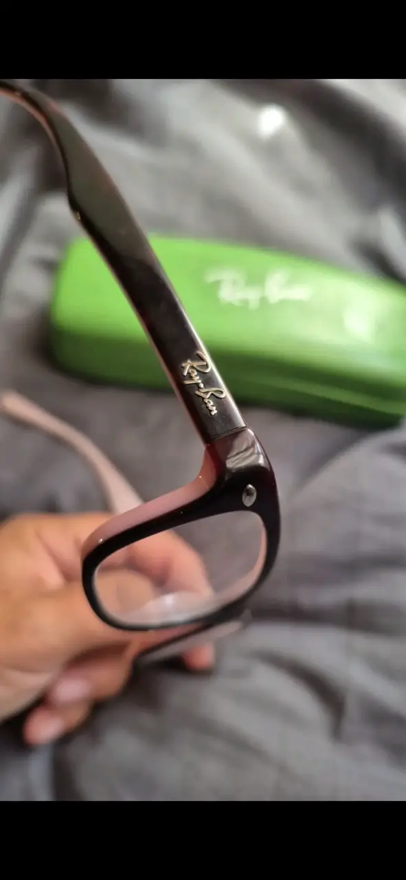 Lentes Ray-Ban niña con estuche verde - 4