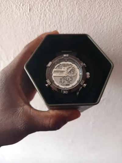 Reloj digital Bistec negro - miniatura 3