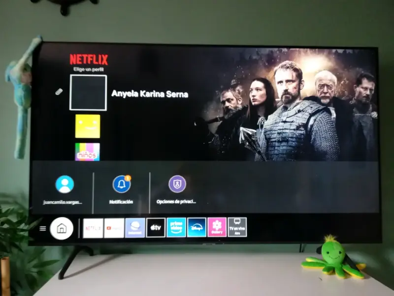 Televisor Smart TV Samsung 4k - 3