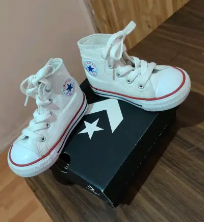 Zapatillas Converse Chuck Taylor blancas - miniatura 1