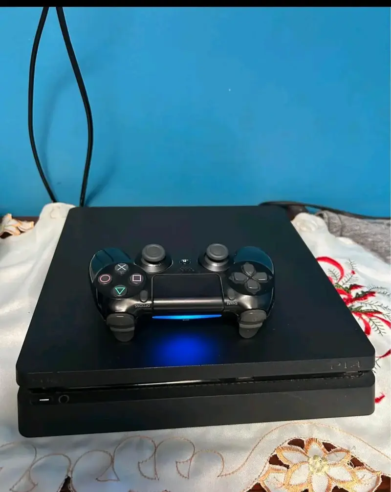 Consola PS4 con control con 4 juegos elegidos - 1