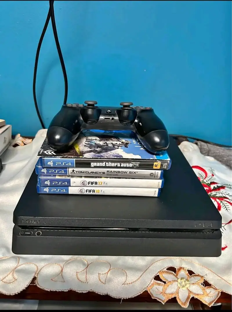 Consola PS4 con control con 4 juegos elegidos - 2