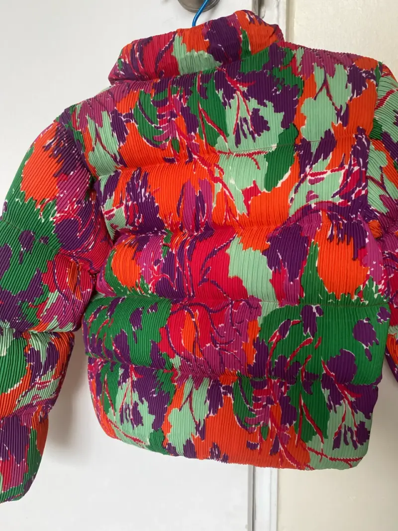Chaqueta infantil estampada con etiqueta - 5