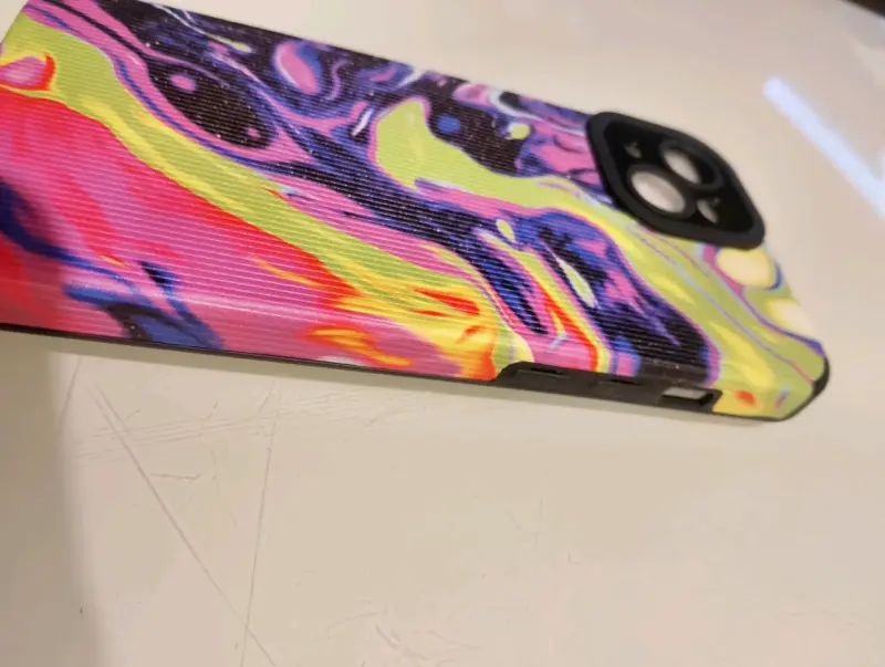 Carcasa iPhone 13 con diseño colorido - 3