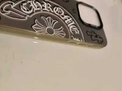 Carcasa iPhone 15 pro max chome hearts - miniatura 2