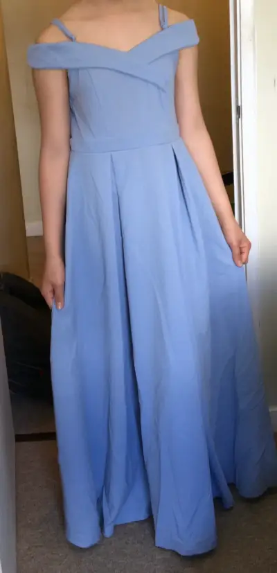 Vestidos celestes para fiesta. - miniatura 1