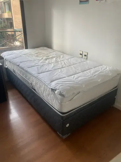 Cama y colchón tamaño Plaza y medía - miniatura 2