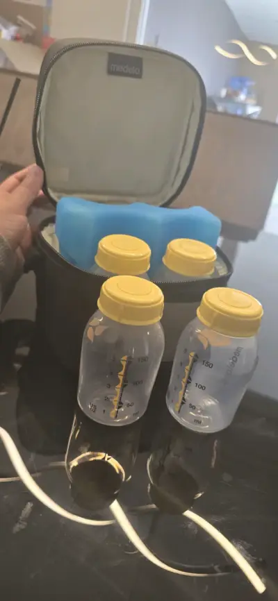 Set de botellas Medela con bolsa térmica - miniatura 1