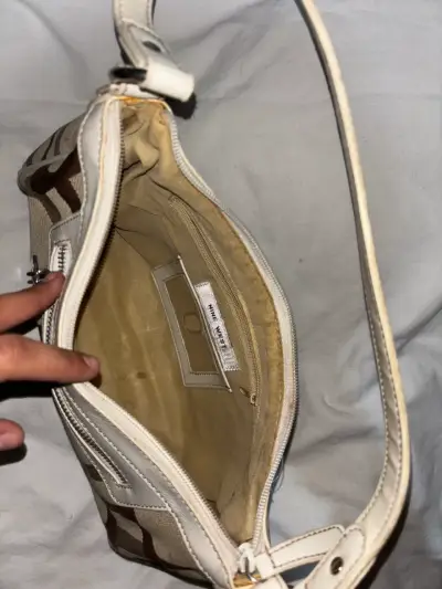 Cartera estampada beige nine west - miniatura 3