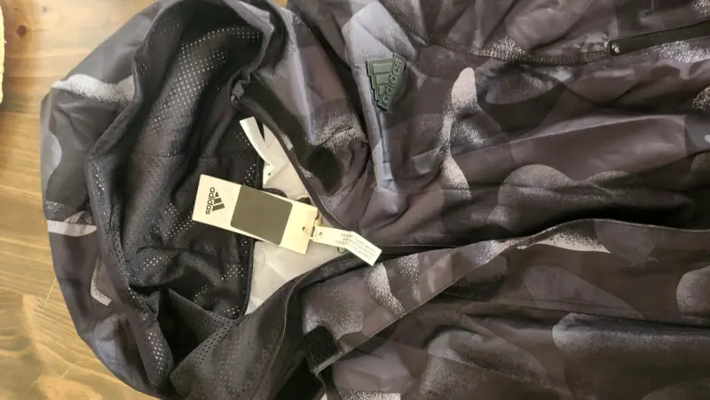 Chaqueta deportiva camuflada negra - 3