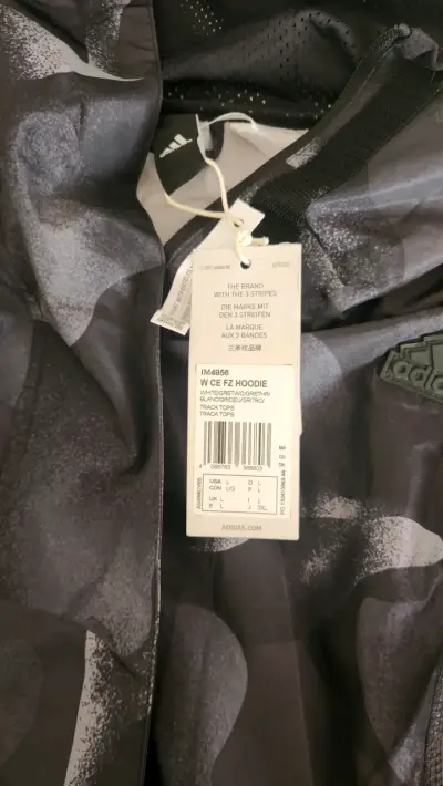 Chaqueta deportiva camuflada negra - miniatura 5