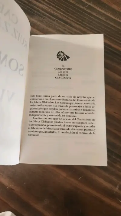 Libro 'La Sombra del Viento' - miniatura 2