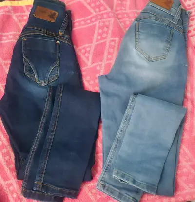 Jeans azules para mujer - miniatura 1