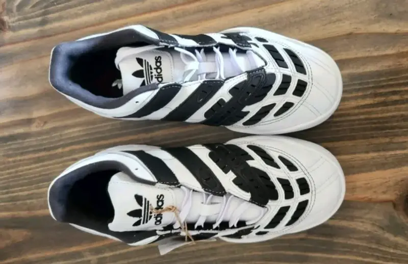 Zapatillas Adidas PREDATOR  XLG blancas con negro - 3